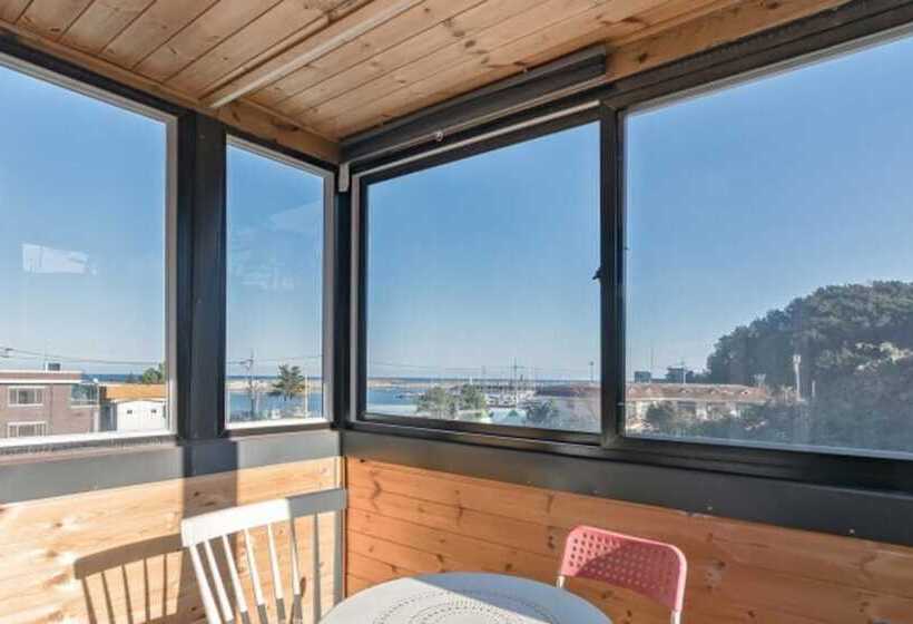 Yangyang Vintage House Pension