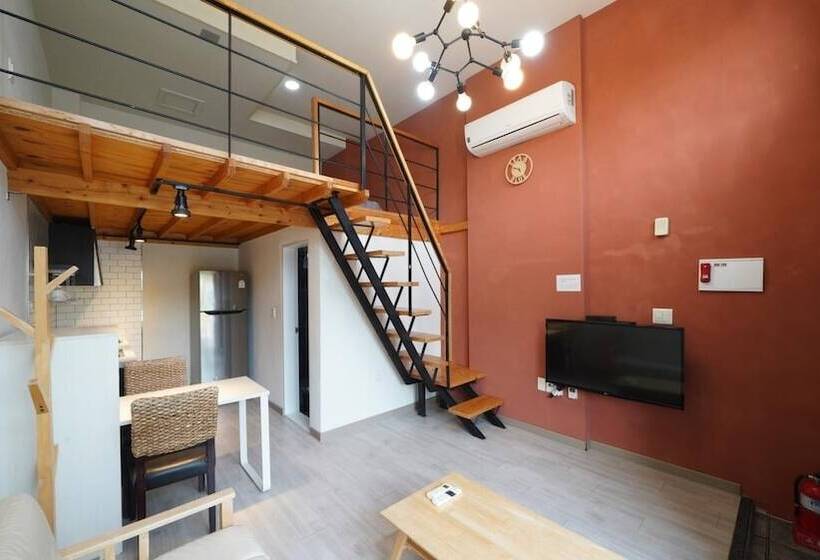 Yeosu Sea&blue Family Pension