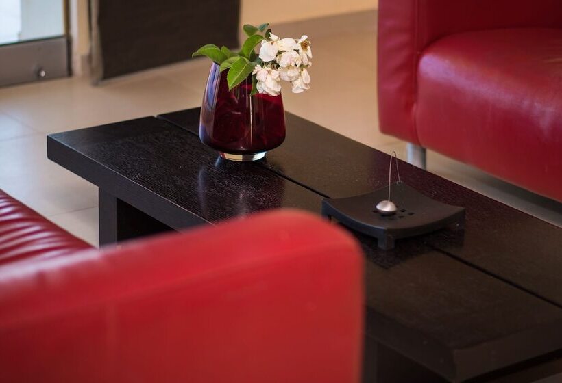 Batelo   Adults Only