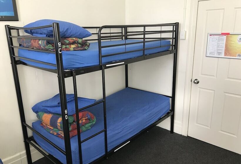 Dolphin Retreat Bunbury   Hostel