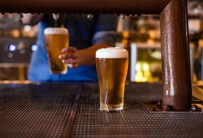 Bayview Hotel Woy Woy