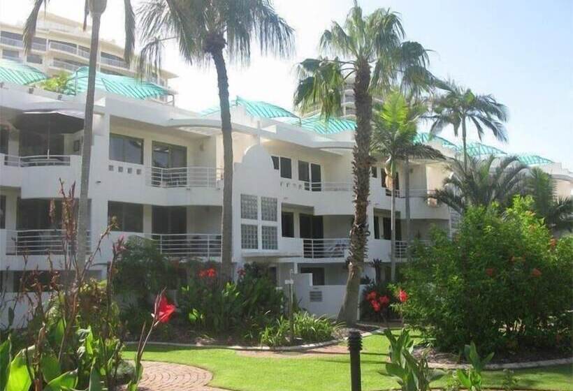 Camargue Beachfront Apartments