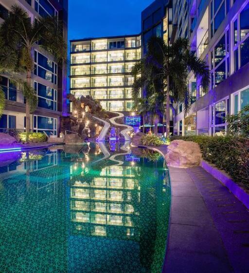Azure Hotel Pattaya