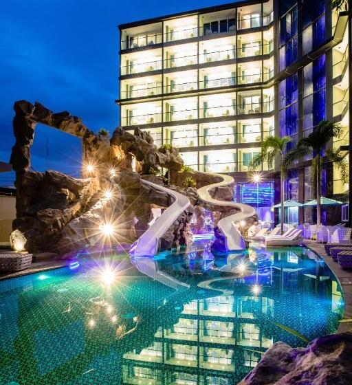 Azure Hotel Pattaya