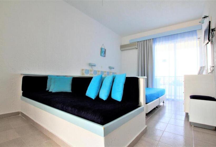 Christiana Hotel Apartments