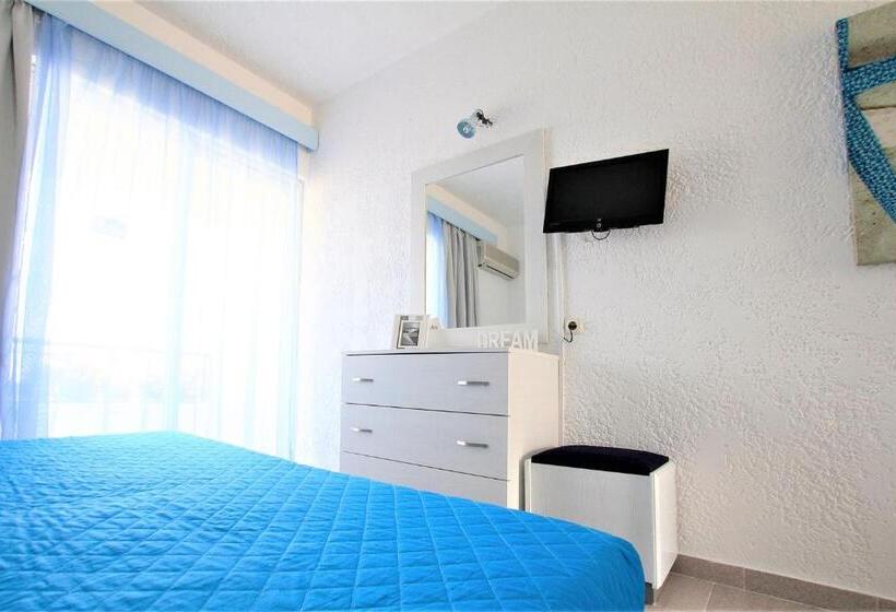 Christiana Hotel Apartments