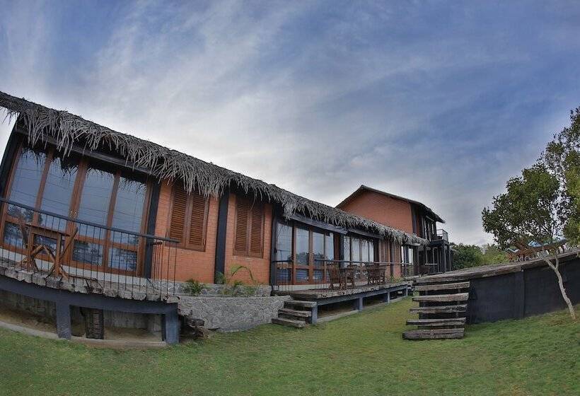 فندق Aarya Lagoon