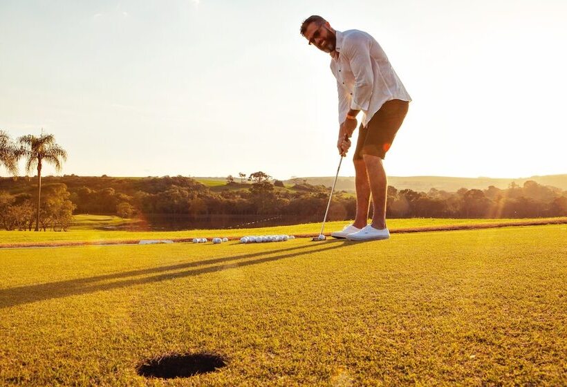 ホテル Aguativa Golf Resort