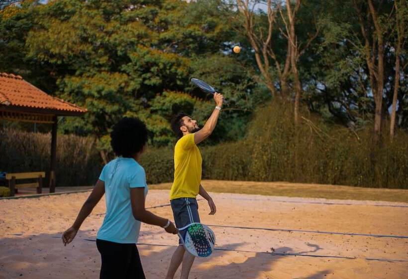 ホテル Aguativa Golf Resort