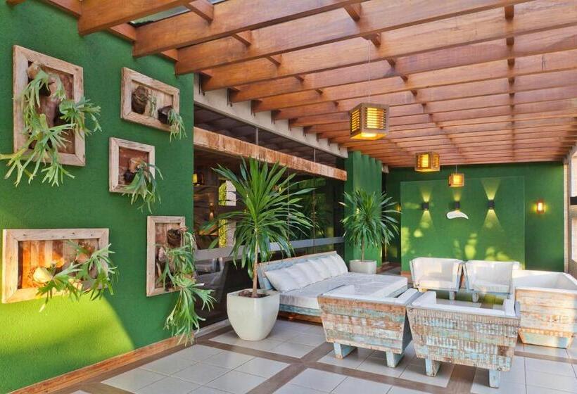 فندق Aguativa Golf Resort