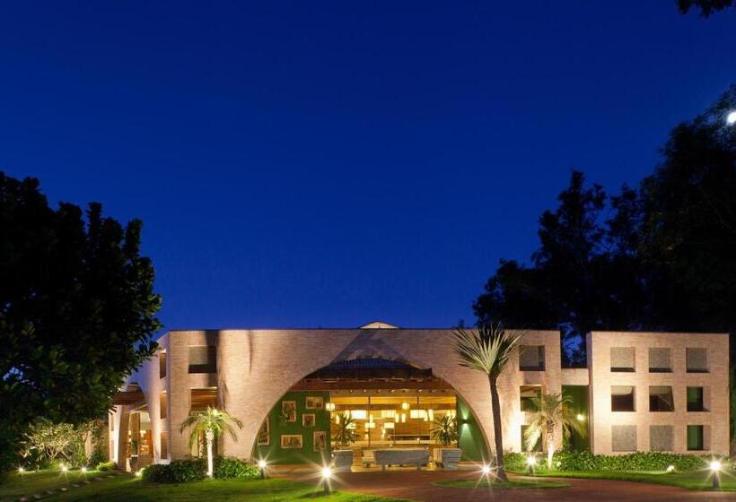 ホテル Aguativa Golf Resort