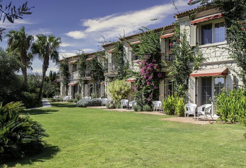 בית מלון כפרי Alaçatı Beach Resort
