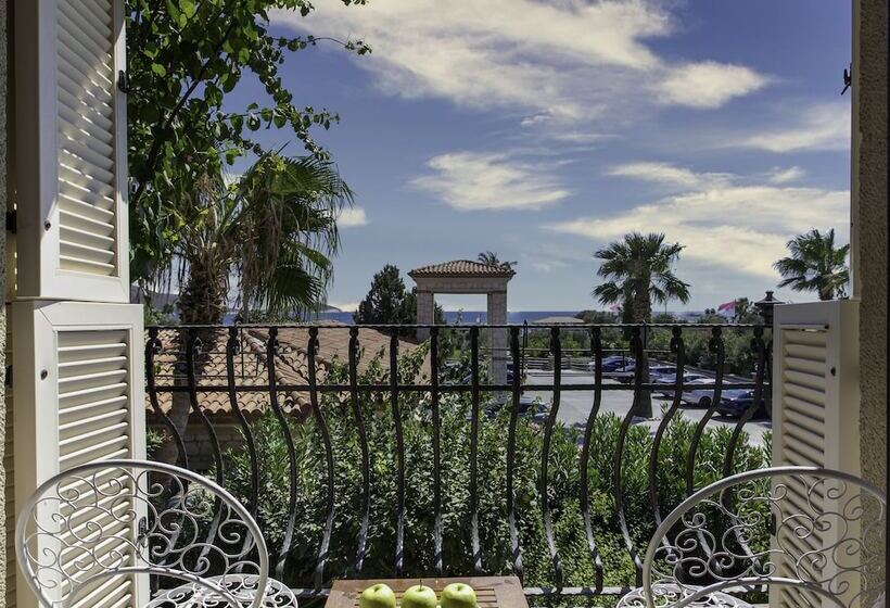 فندق Alaçatı Beach Resort