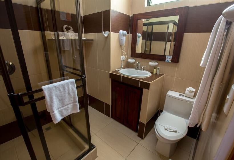 호텔 Arenas En Punta Leona