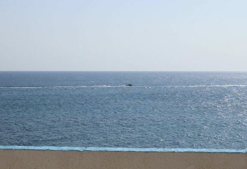 ホテル Arlen Beach