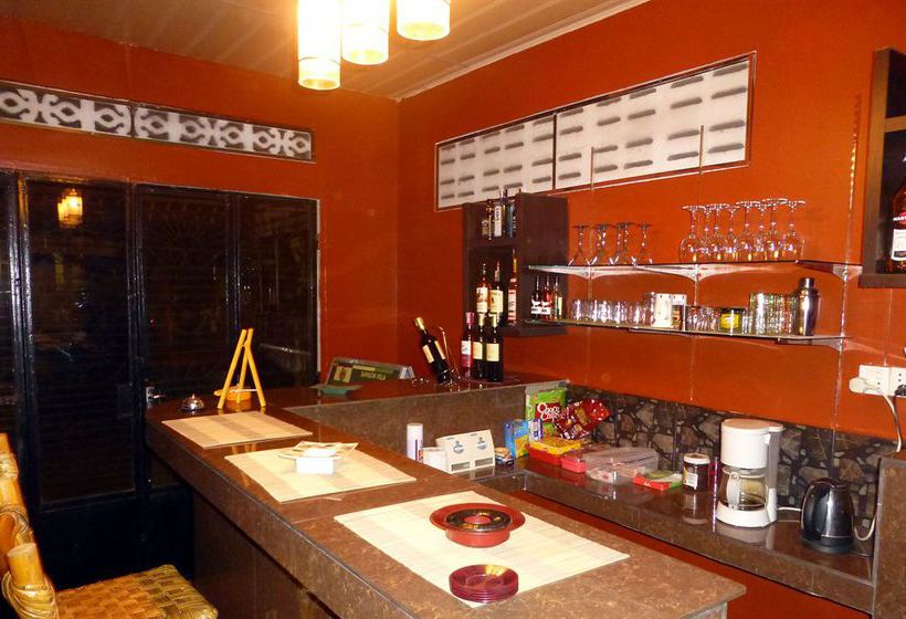 Отель Baphuon Villa