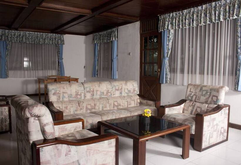 호텔 Berlian Resort