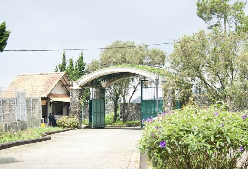 호텔 Berlian Resort