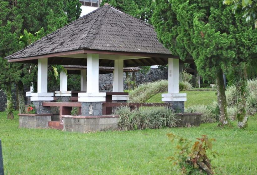 호텔 Berlian Resort