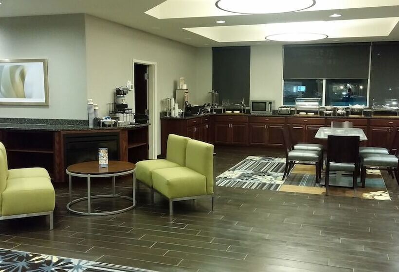 فندق Best Western Plus Boardman Inn & Suites