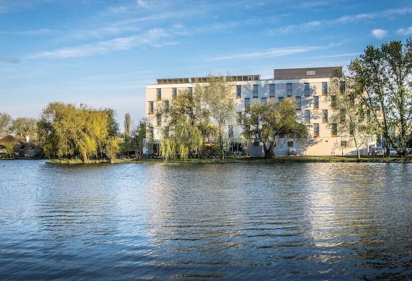 هتل Best Western Plus Lakeside