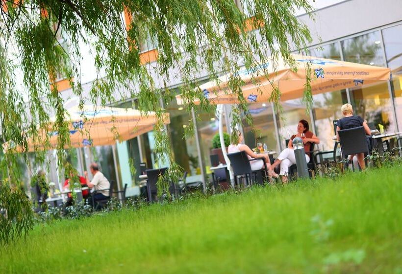 هتل Best Western Plus Lakeside
