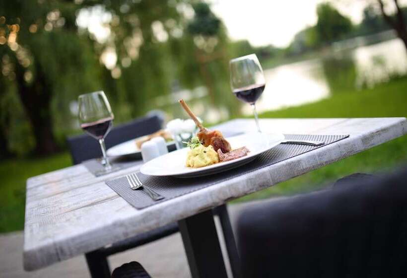 هتل Best Western Plus Lakeside
