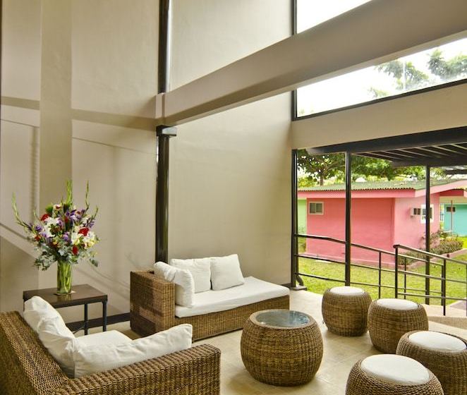 فندق Camp Holiday Resort & Recreation Area