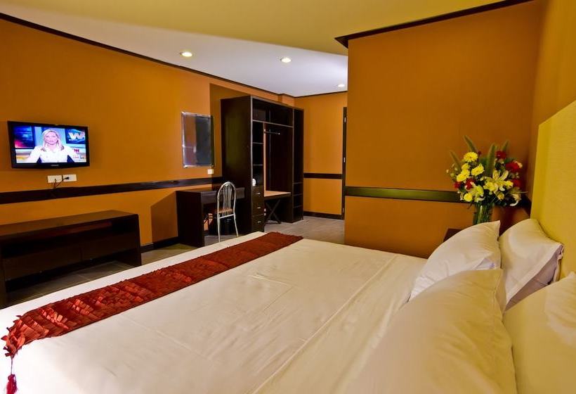 فندق Camp Holiday Resort & Recreation Area