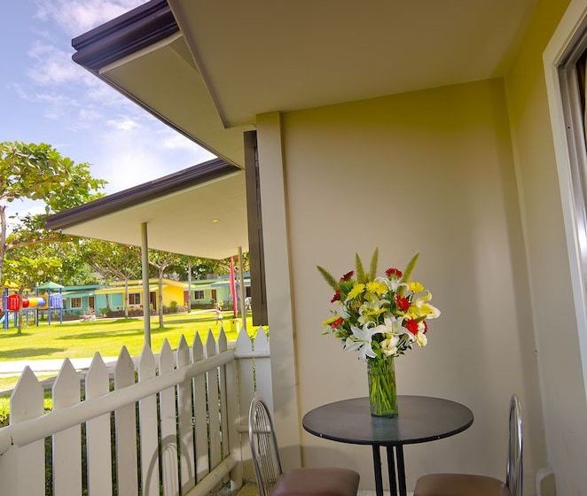 فندق Camp Holiday Resort & Recreation Area