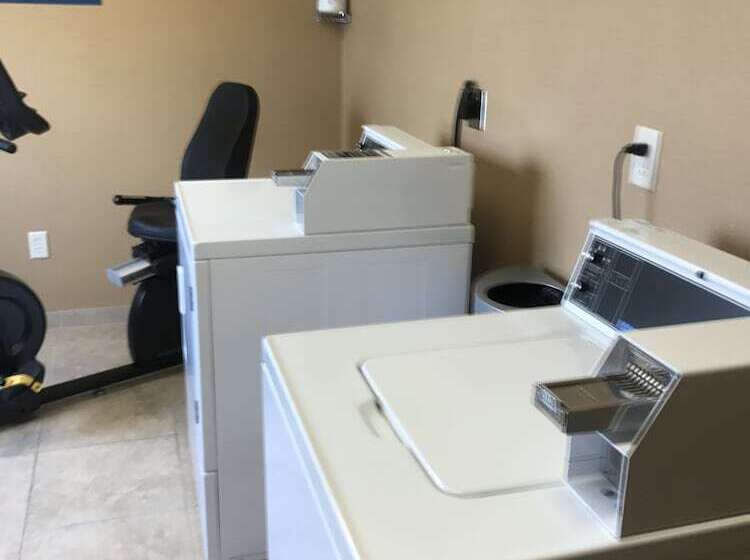 Cobblestone Hotel & Suites   Charlestown