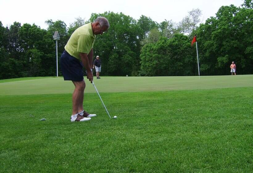 فندق Cobblestone Inn & Suites   Denison | Majestic Hills