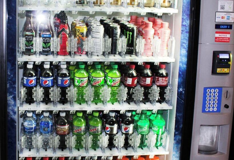 فندق Cobblestone Inn & Suites   Denison | Oak Ridge