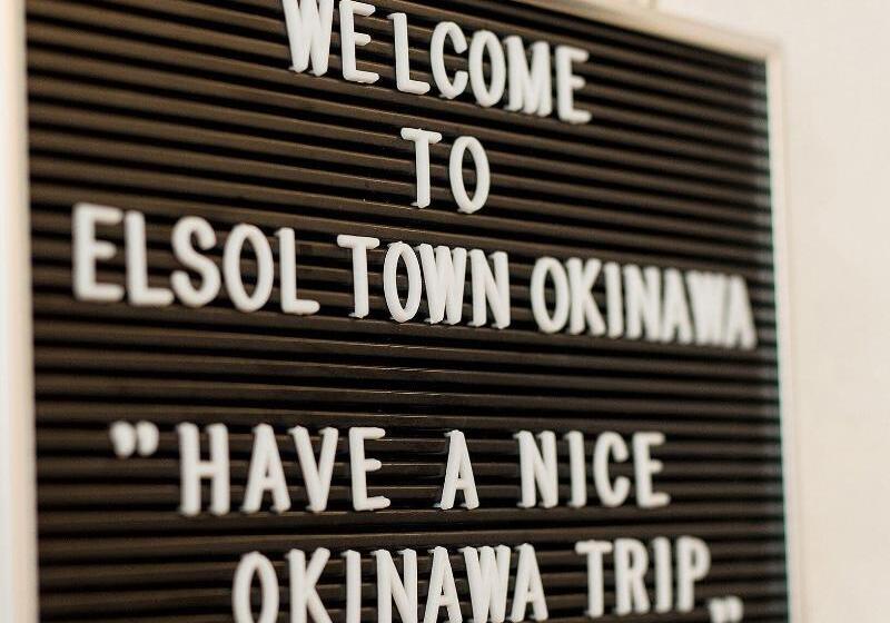 בית מלון כפרי El Sol Town Okinawa