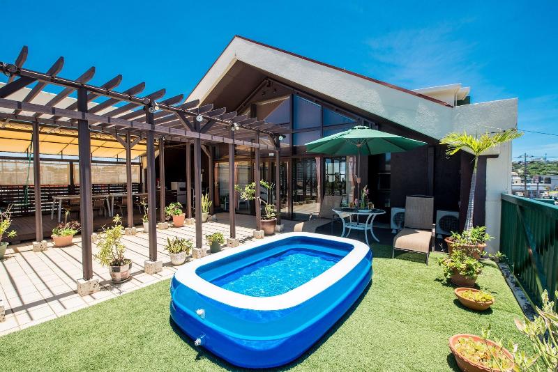 בית מלון כפרי El Sol Town Okinawa