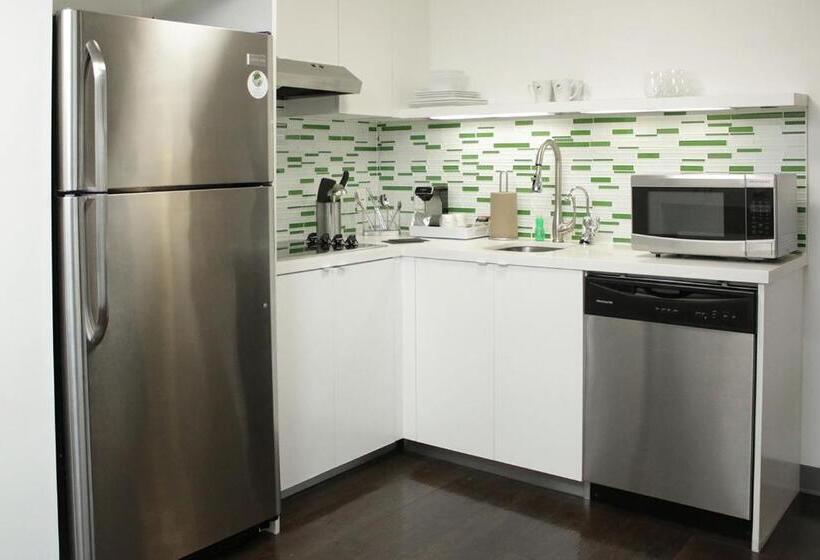 فندق Element Miami Doral