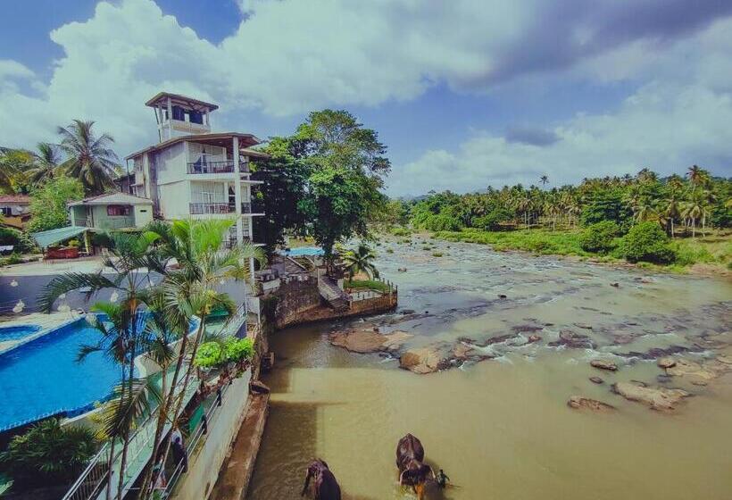 호텔 Elephant Park   New Deal! Half Off Airport Pickups Available