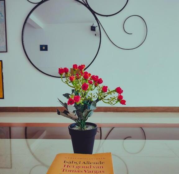 호텔 Elephant Park   New Deal! Half Off Airport Pickups Available