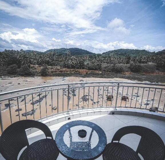 호텔 Elephant Park   New Deal! Half Off Airport Pickups Available