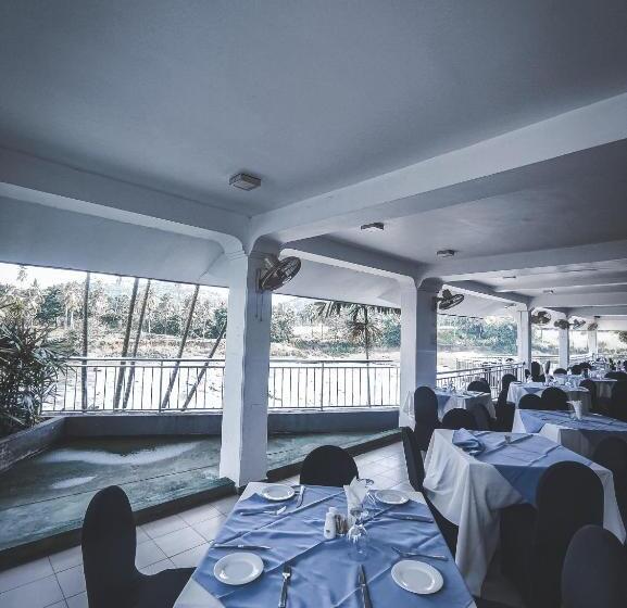 호텔 Elephant Park   New Deal! Half Off Airport Pickups Available