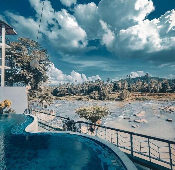 호텔 Elephant Park   New Deal! Half Off Airport Pickups Available