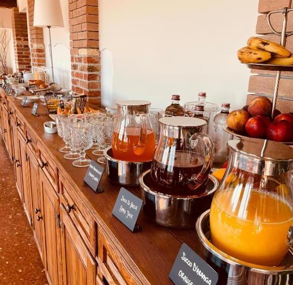 Отель Elliot Osteria E Dormire In Collina