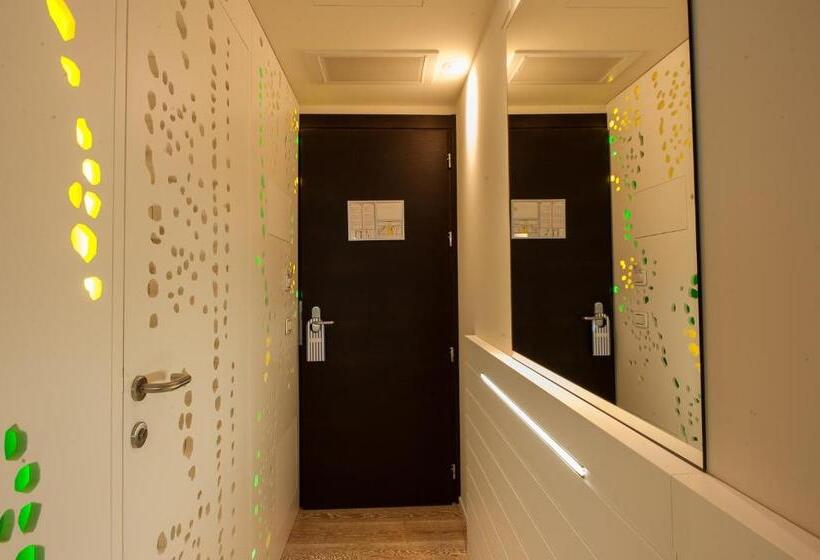 ホテル Elliot Osteria E Dormire In Collina