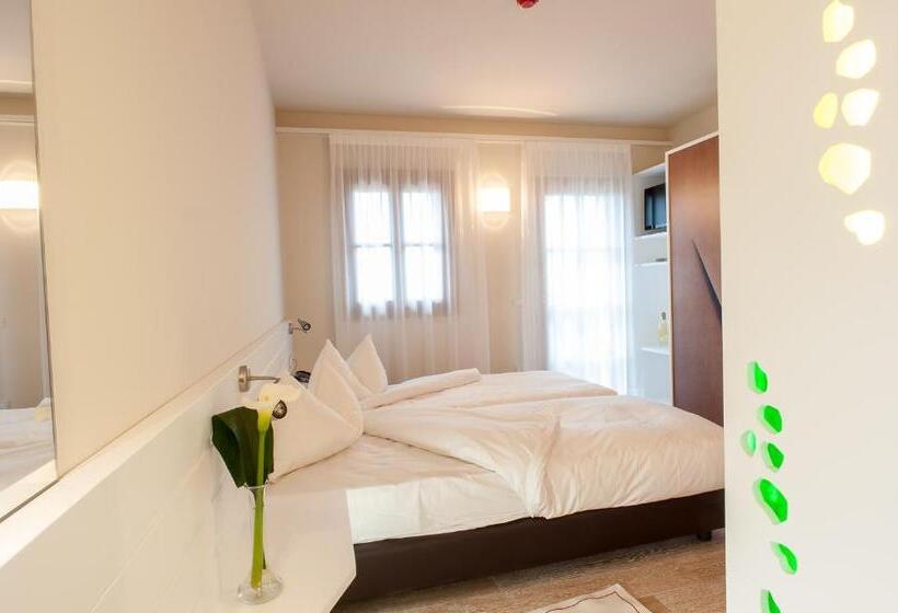 Отель Elliot Osteria E Dormire In Collina