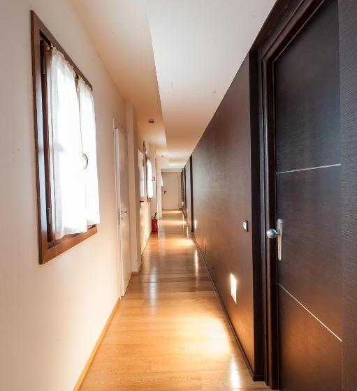 Отель Elliot Osteria E Dormire In Collina