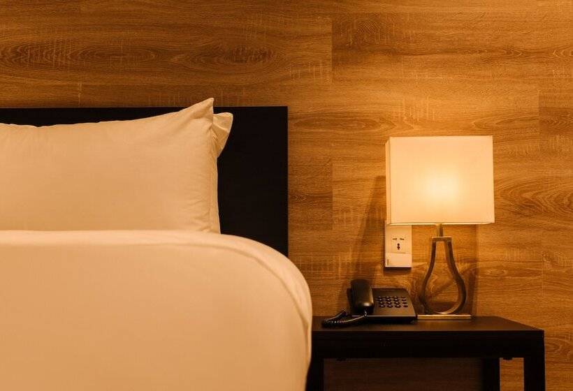 هتل The Chill Suites   City Center