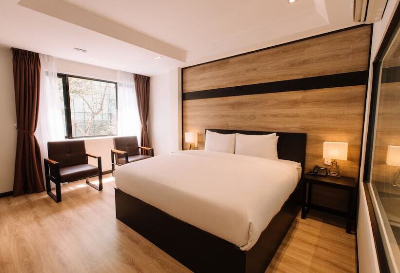 هتل The Chill Suites   City Center