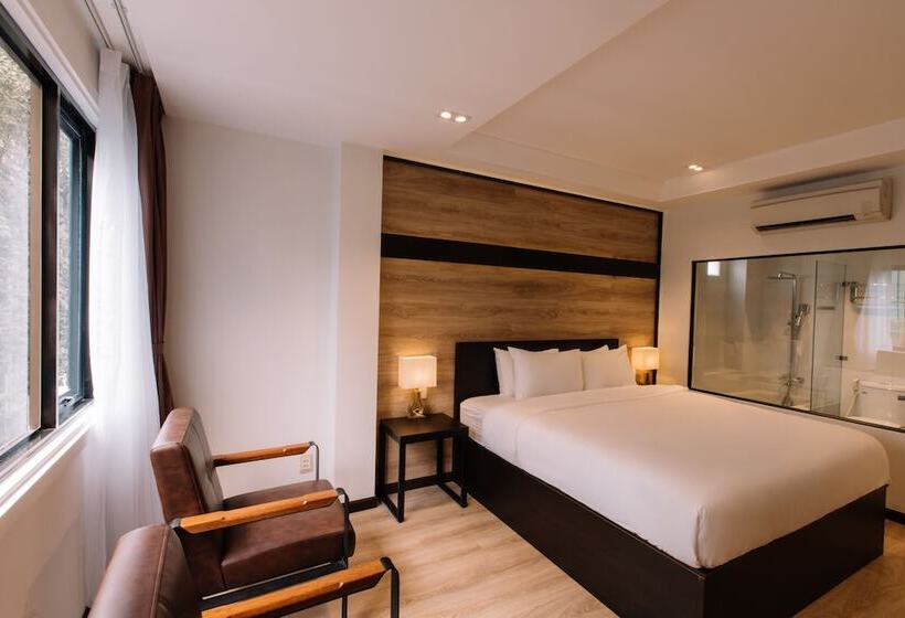 هتل The Chill Suites   City Center