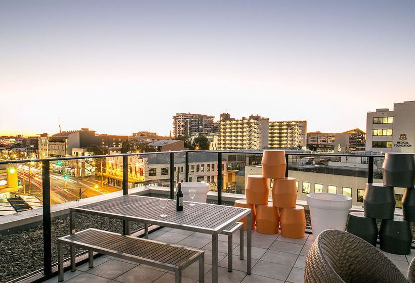 هتل Glebe Space Pop Up