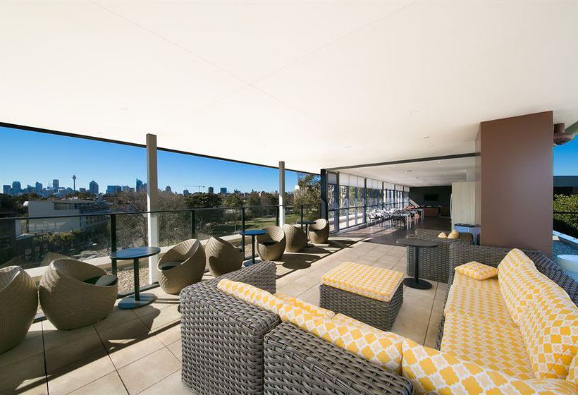 هتل Glebe Space Pop Up